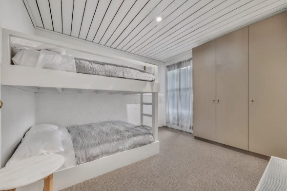 ID0a4f4901 0000 0500 0000 000014f9a823