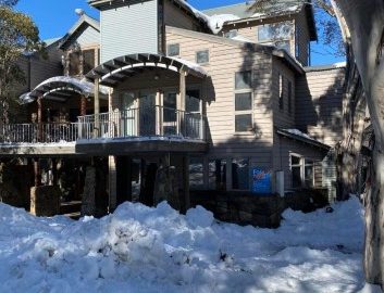 ID1ad55601 0000 0500 0000 000010e8503b