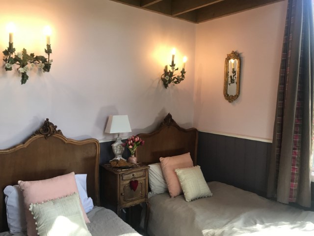 ID272c8d00 0000 0500 0000 000004bfffd3