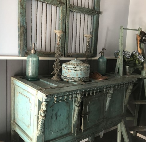 ID272c8d00 0000 0500 0000 000004bfffd4