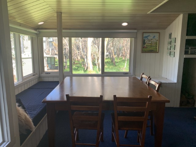 ID73f08000 0000 0500 0000 000012421976